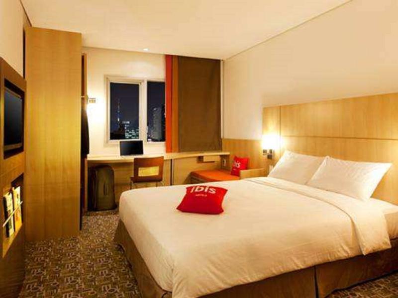 Ibis Dalian Zhongshan Square Exterior foto
